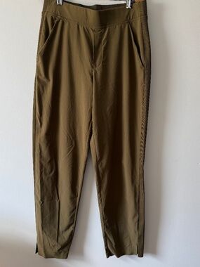 Athleta Brookline mid rise ankle pant sz 4
